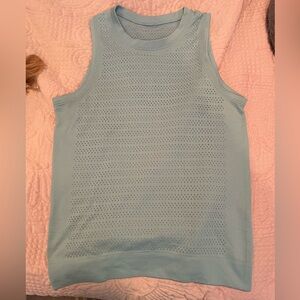 Lululemon sleeveless shirt